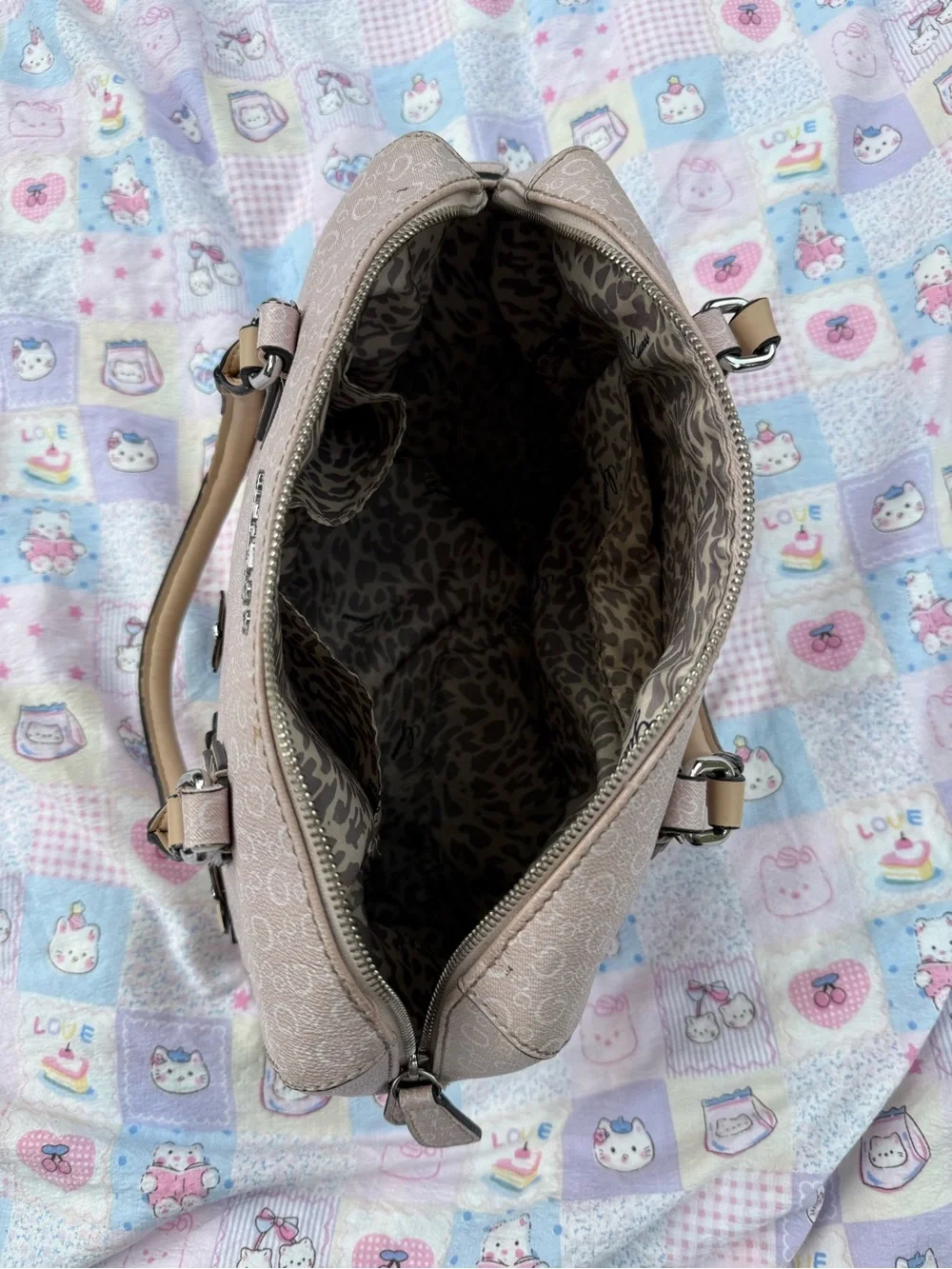 Vintage Guess Floral Accent Satchel Handbag with leopard interior